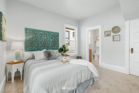 4674 Eastern Ave N, Seattle, WA 98103 photo 26