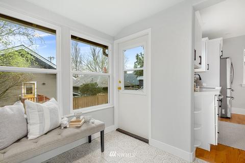 4674 Eastern Ave N, Seattle, WA 98103 photo 15