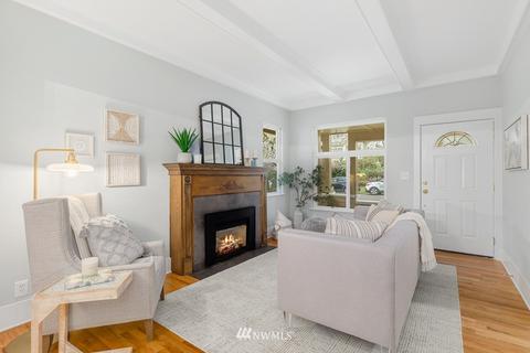 4674 Eastern Ave N, Seattle, WA 98103 photo 7