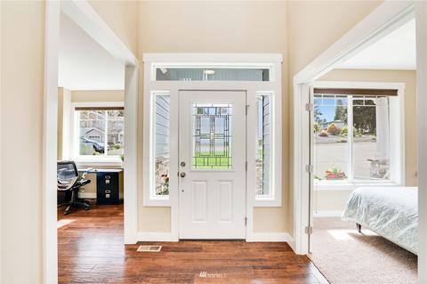 2501 Cincinnati St, Steilacoom, WA 98388 photo 4