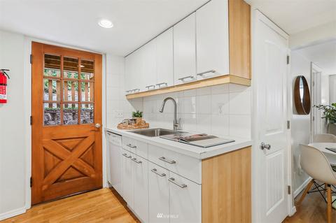 517 30th Ave E, Seattle, WA 98112 photo 18