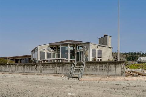 8078 Sandy Hook Dr, Clinton, WA 98236 photo 1