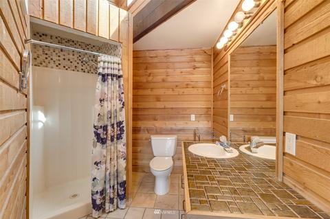 8078 Sandy Hook Dr, Clinton, WA 98236 photo 12