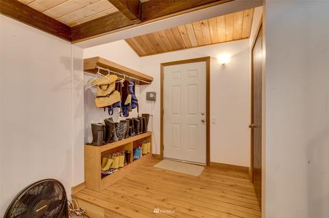 8078 Sandy Hook Dr, Clinton, WA 98236 photo 25