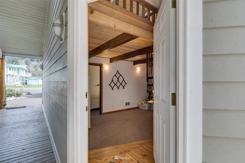 8078 Sandy Hook Dr, Clinton, WA 98236 photo 21