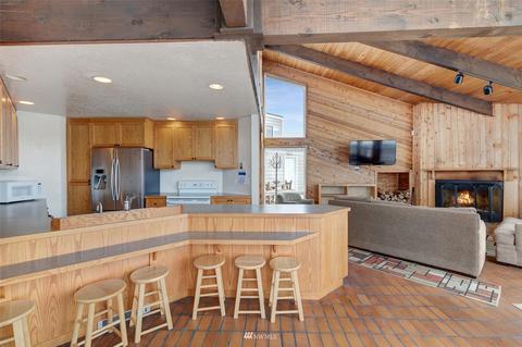 8078 Sandy Hook Dr, Clinton, WA 98236 photo 8