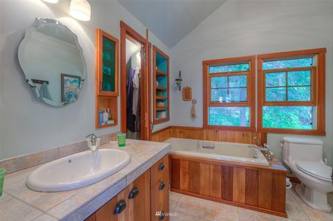 111 Gafford Ln, Eastsound, WA 98245 photo 18