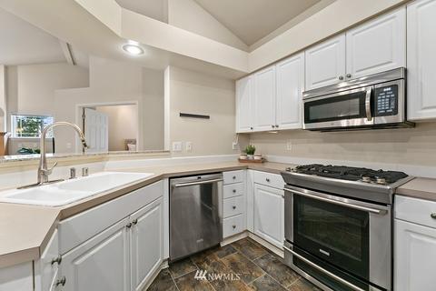 606 228th St SW #J-203, Bothell, WA 98021 photo 8