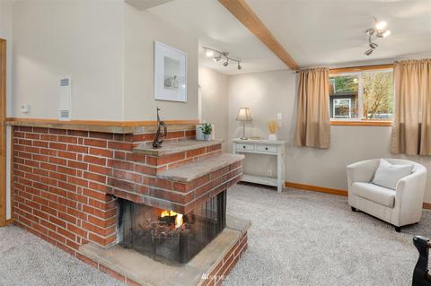 1027 Walnut St, Edmonds, WA 98020 photo 8
