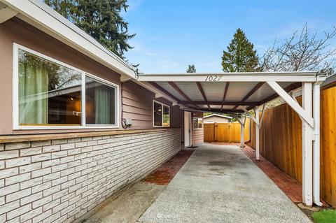 1027 Walnut St, Edmonds, WA 98020 photo 3