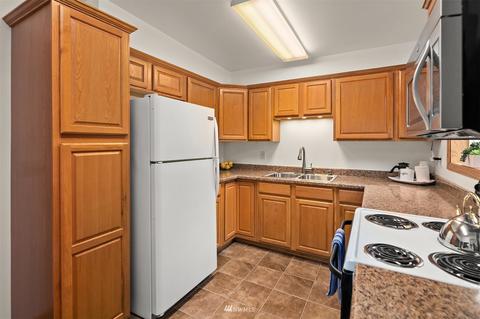 1027 Walnut St, Edmonds, WA 98020 photo 13