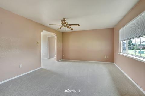 2723 Green River Ct, Enumclaw, WA 98022 photo 6