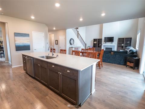 740 Mckinley St, Enumclaw, WA 98022 photo 4
