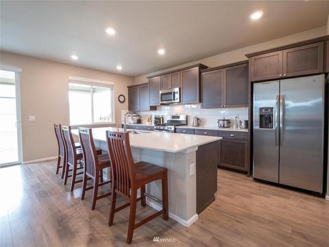 740 Mckinley St, Enumclaw, WA 98022 photo 2