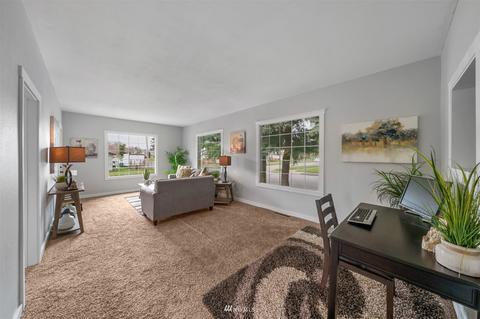 1449 Davis Ave, Enumclaw, WA 98022 photo 4