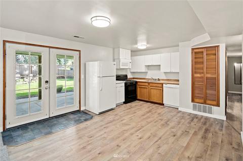 22613 Meridian Ave S, Bothell, WA 98021 photo 20