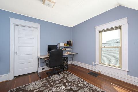 4725 2nd Ave NE, Seattle, WA 98105 photo 17