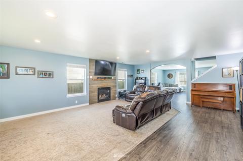 116 Silvernail St NE, Orting, WA 98360 photo 4