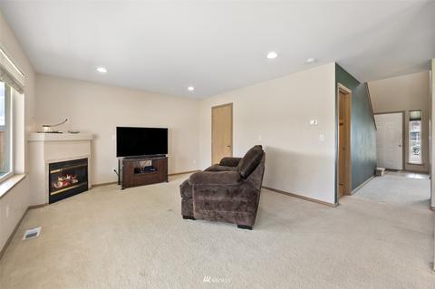 212 Icey St SW, Orting, WA 98360 photo 8