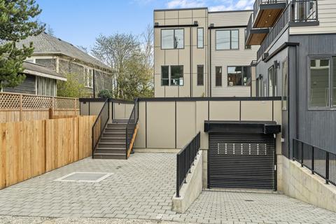1622 E Thomas St, Seattle, WA 98112 photo 37