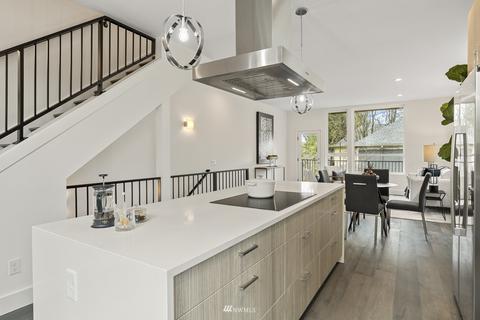 1622 E Thomas St, Seattle, WA 98112 photo 19