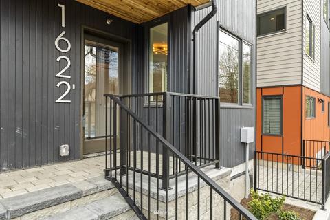1622 E Thomas St, Seattle, WA 98112 photo 1