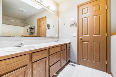 4710 215th Street Ct E, Spanaway, WA 98387 photo 15