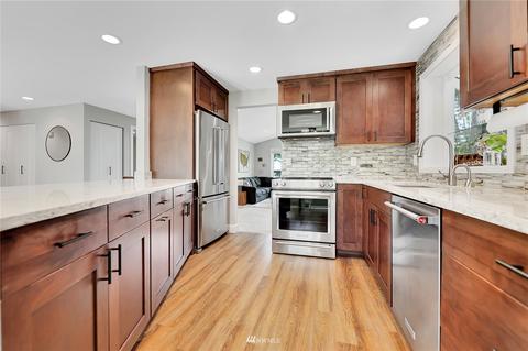 820 213th St SE, Bothell, WA 98021 photo 17
