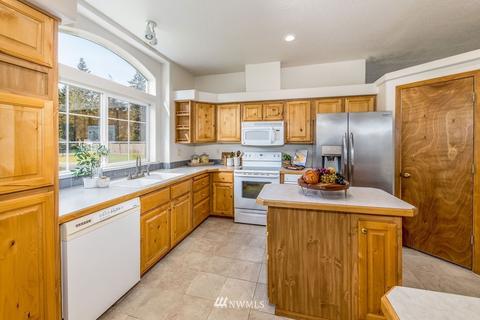 8217 207th St E, Spanaway, WA 98387 photo 9
