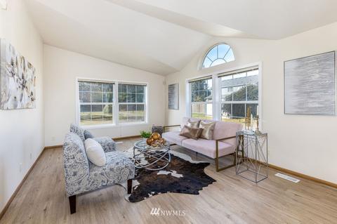 8217 207th St E, Spanaway, WA 98387 photo 5