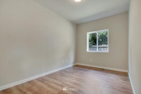 1490 Florence, Enumclaw, WA 98022 photo 14