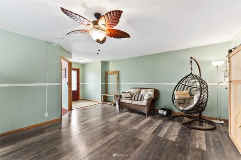 1505 203rd St E, Spanaway, WA 98387 photo 4