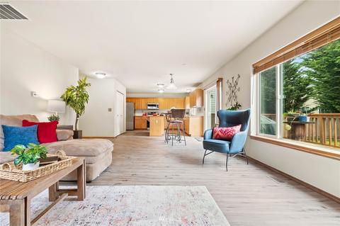2113 199th St E, Spanaway, WA 98387 photo 4