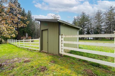 1429 Middle Fork Rd, Onalaska, WA 98570 photo 7