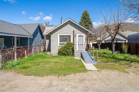 325 E Okanogan Ave, Chelan, WA 98816 photo 1