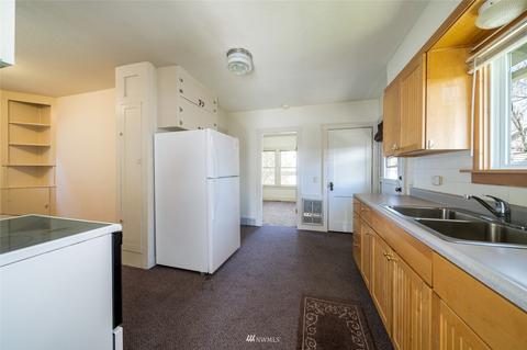 325 E Okanogan Ave, Chelan, WA 98816 photo 7