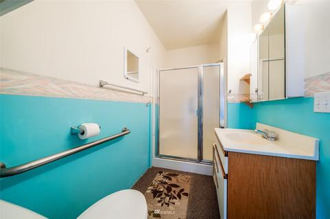 325 E Okanogan Ave, Chelan, WA 98816 photo 12
