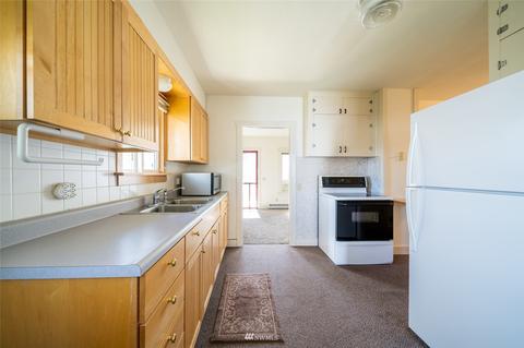 325 E Okanogan Ave, Chelan, WA 98816 photo 8
