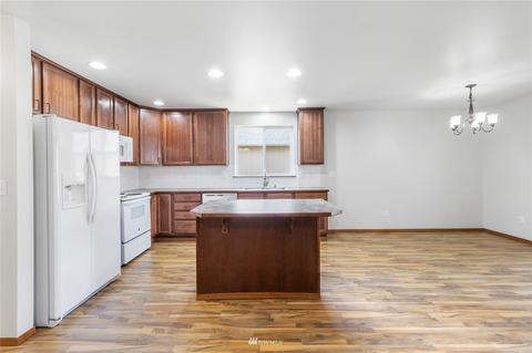 725 206th St E, Spanaway, WA 98387 photo 7