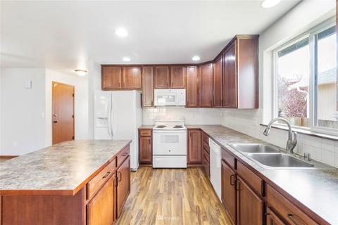 725 206th St E, Spanaway, WA 98387 photo 10