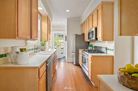 628 12th Ave E, Seattle, WA 98102 photo 11