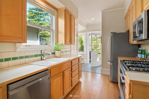 628 12th Ave E, Seattle, WA 98102 photo 12