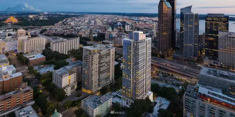 800 Columbia St #915, Seattle, WA 98104