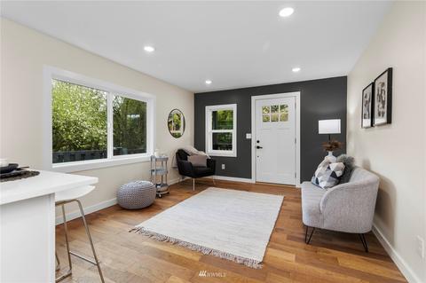 5627 SW 26th Ave, Seattle, WA 98106 photo 4