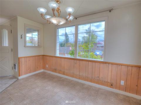 2070 Roosevelt Ave, Enumclaw, WA 98022 photo 8