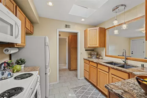 805 Rucker Ave, Everett, WA 98201 photo 16