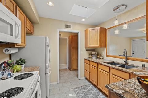 805 Rucker Ave, Everett, WA 98201 photo 16