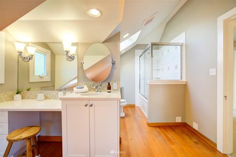 2736 Broadway E, Seattle, WA 98102 photo 29