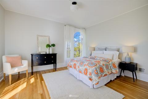 2736 Broadway E, Seattle, WA 98102 photo 22
