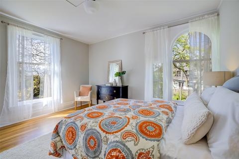 2736 Broadway E, Seattle, WA 98102 photo 21